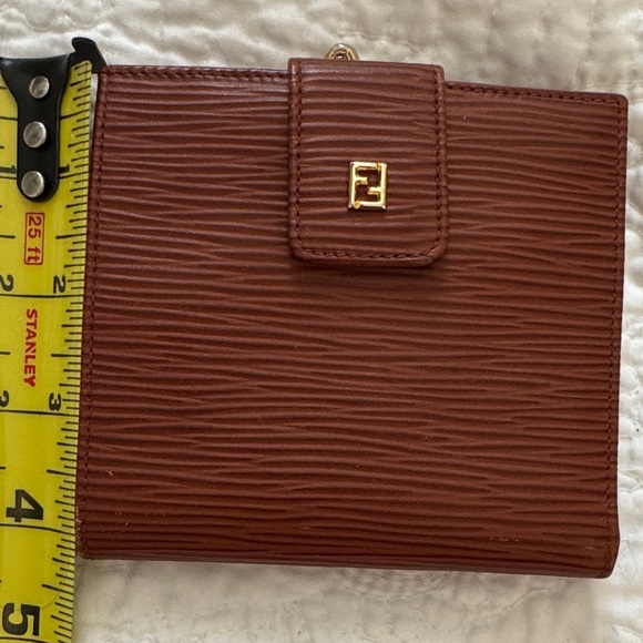 Fendi Brown leather wallet - Picture 7 of 9